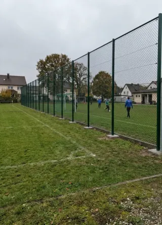 Ballfangzaun in Stuttgart - fachgerechte Ausführung vor Ort