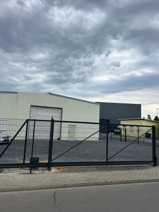 Industriezaun in Stuttgart - fachgerechte Ausführung vor Ort